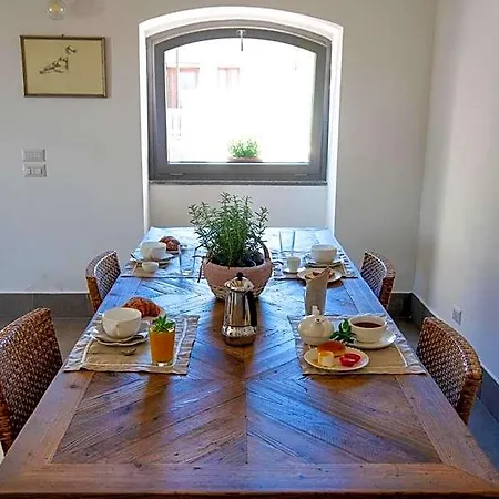 Casa Franco לינה וארוחת בוקר 4*